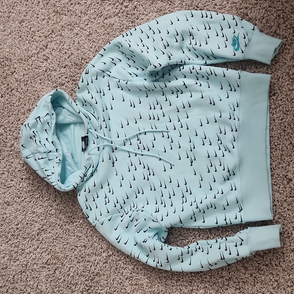 Women's Nike Sportswear Sweater Size Small
